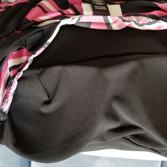 Studio 1940 Sleeveless Bra Top With Beaded Neckline Size Small Pink and Black - Picture 12 of 13